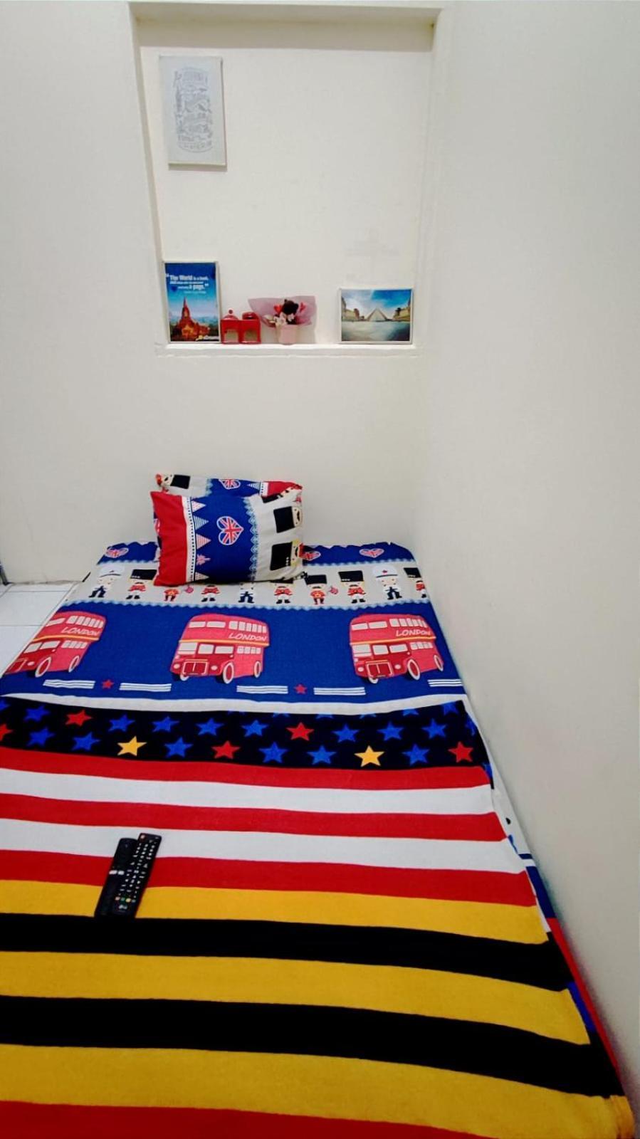 West Homey Homestay Surabaya