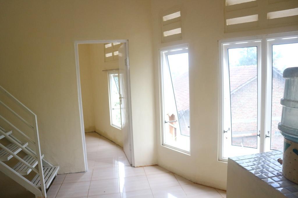 Homestay West Homey Surabaya